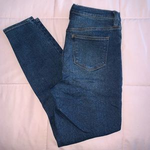 Celebrity pink knees rip jeans